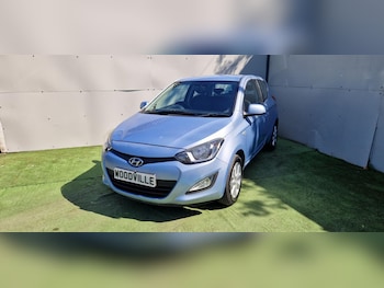 Used Hyundai i20 2012 for sale - 77703318: Photo