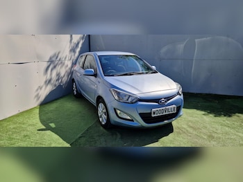 Used Hyundai i20 2012 for sale - 77703318: Photo