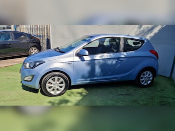 Used Hyundai i20 2012 for sale - 77703318: Photo