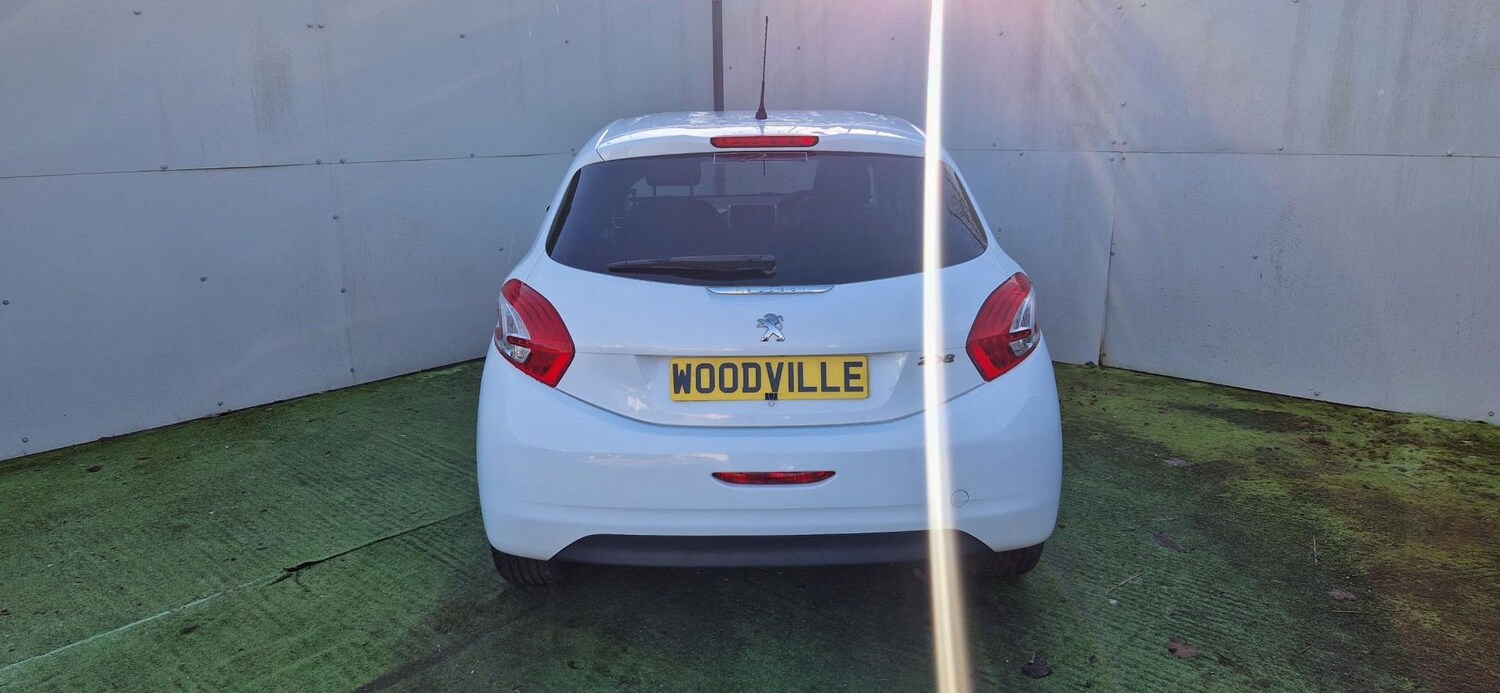 Used Peugeot 208 2014 for sale - 78029026: Photo 9