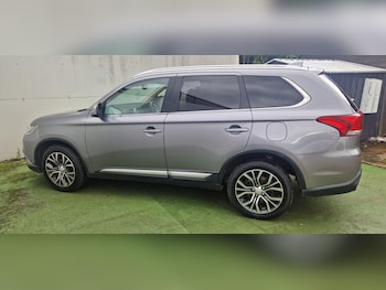 Used Mitsubishi Outlander 2017 for sale - 78850143: Photo