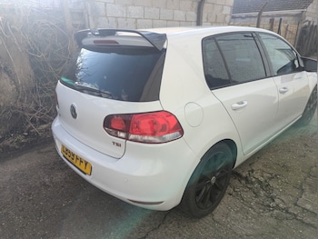 Used Volkswagen Golf 2009 for sale - 78310078: Photo