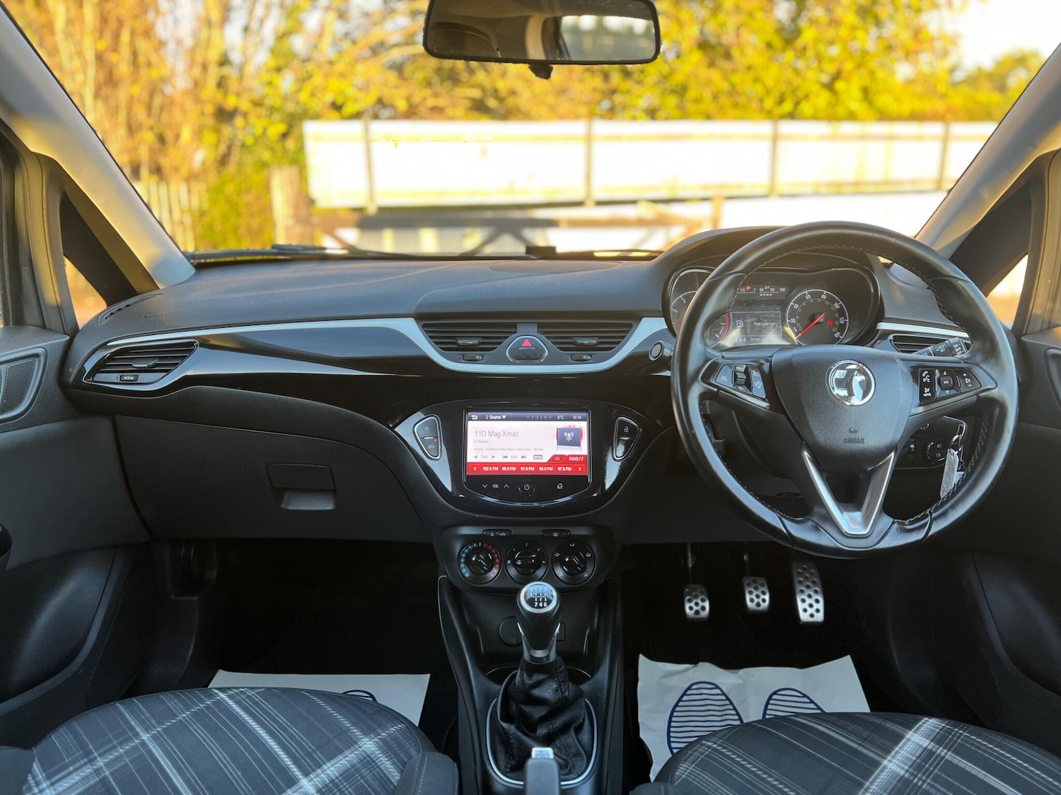 Used Vauxhall Corsa 2015 for sale - 76691130: Photo 24