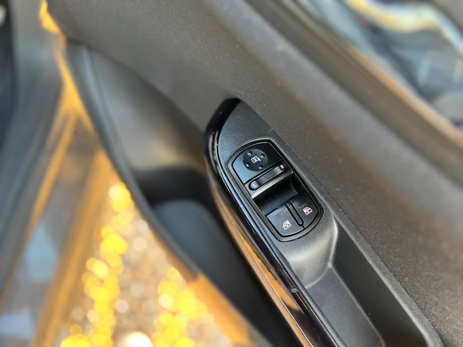 Used Vauxhall Corsa 2015 for sale - 76691130: Photo 26