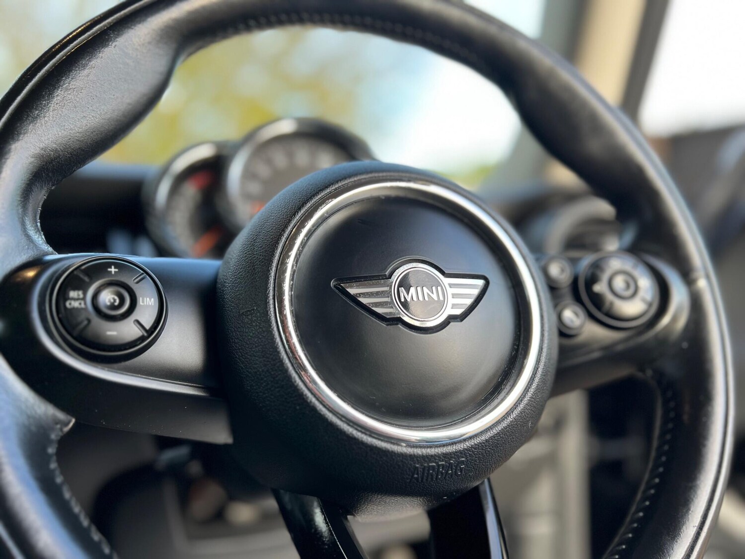 Used MINI Hatch 2017 for sale - 76691137: Photo 32