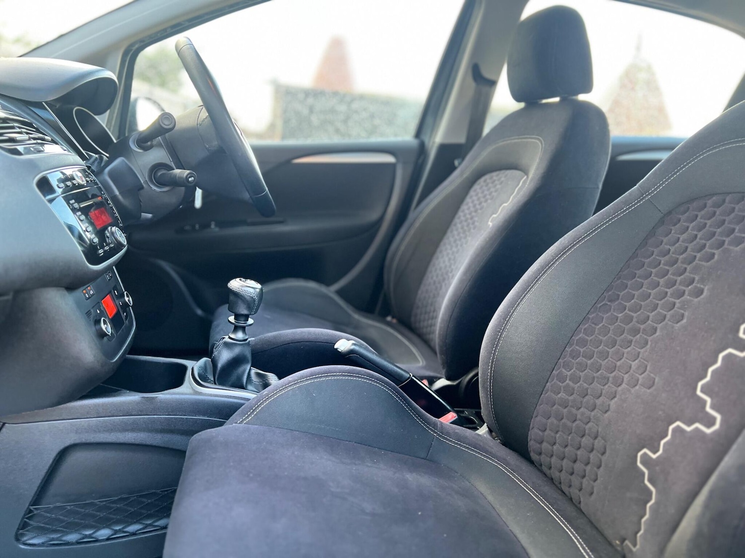 Used Fiat Punto 2013 for sale - 76765985: Photo 21