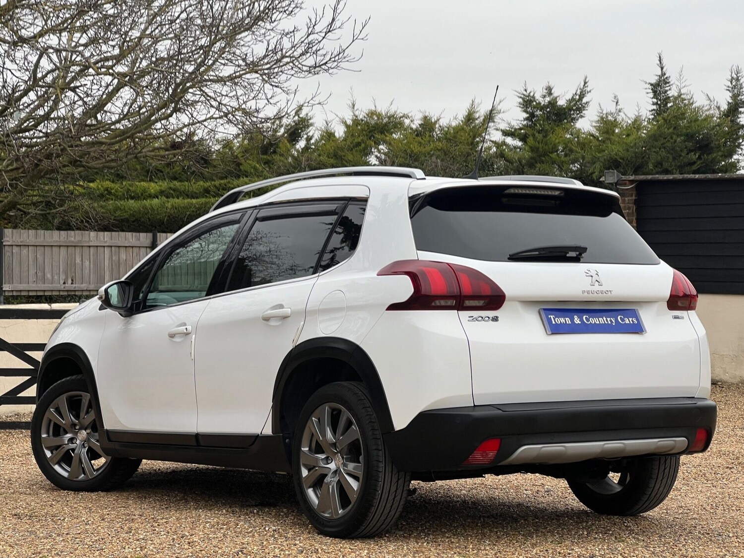 Used Peugeot 2008 2017 for sale - 77555941: Photo 11