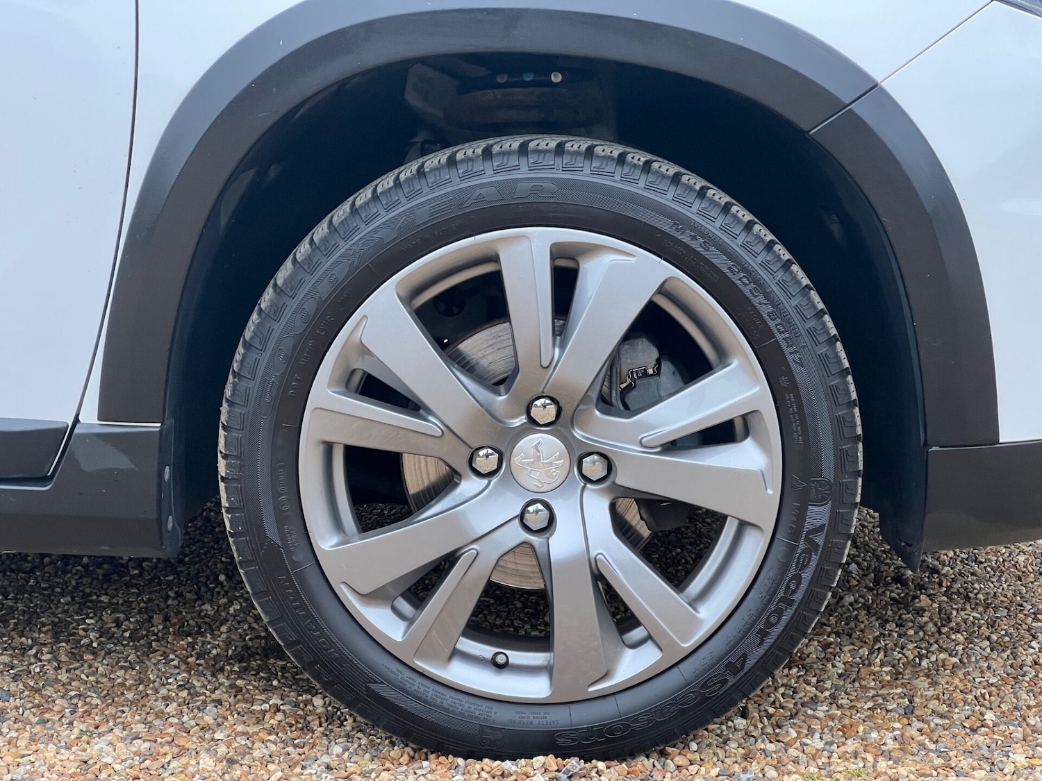 Used Peugeot 2008 2017 for sale - 77555941: Photo 19