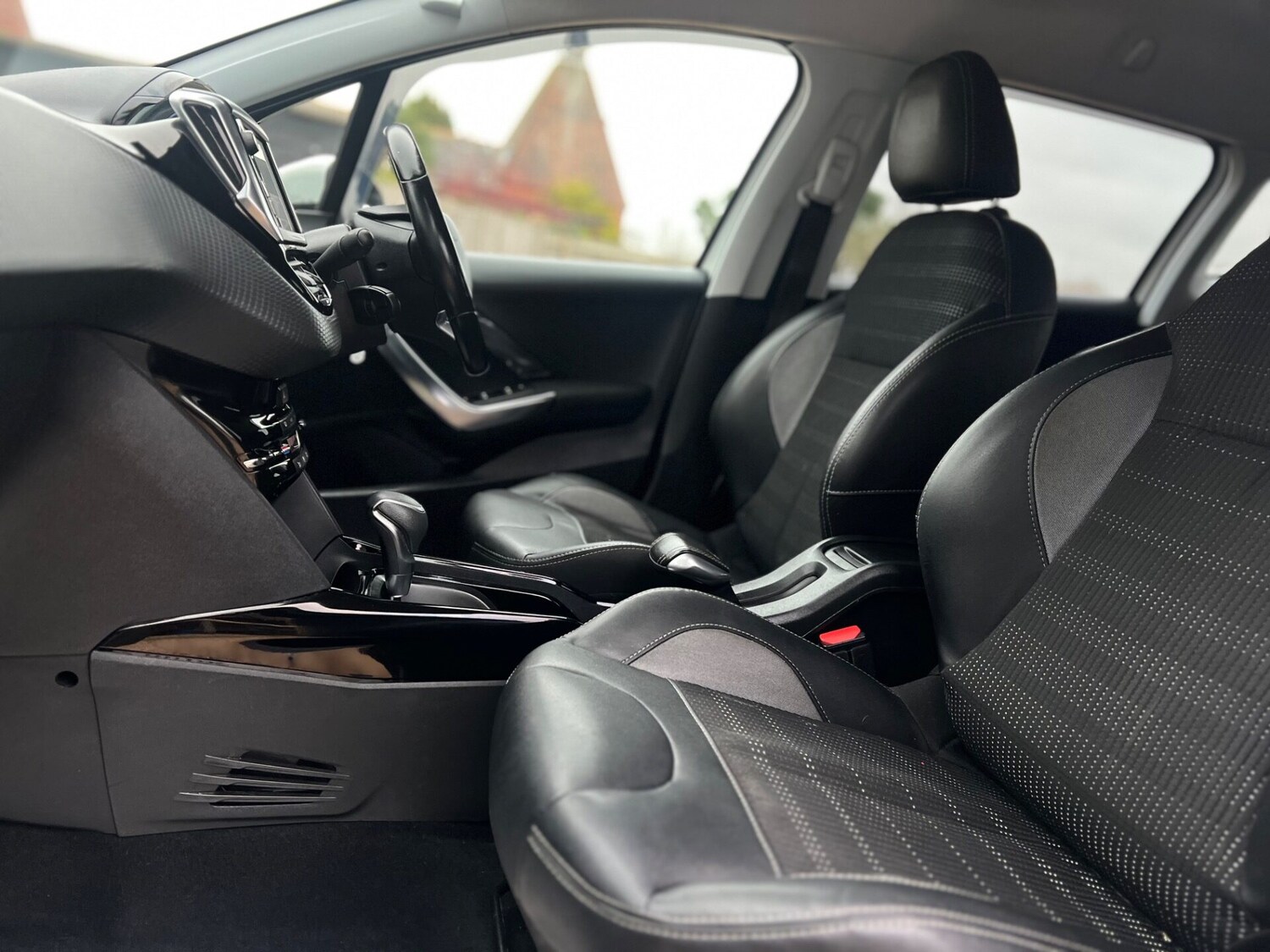 Used Peugeot 2008 2017 for sale - 77555941: Photo 24