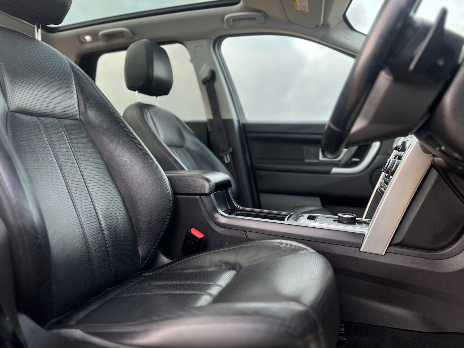 Used Land Rover Discovery Sport 2016 for sale - 77555938: Photo 26