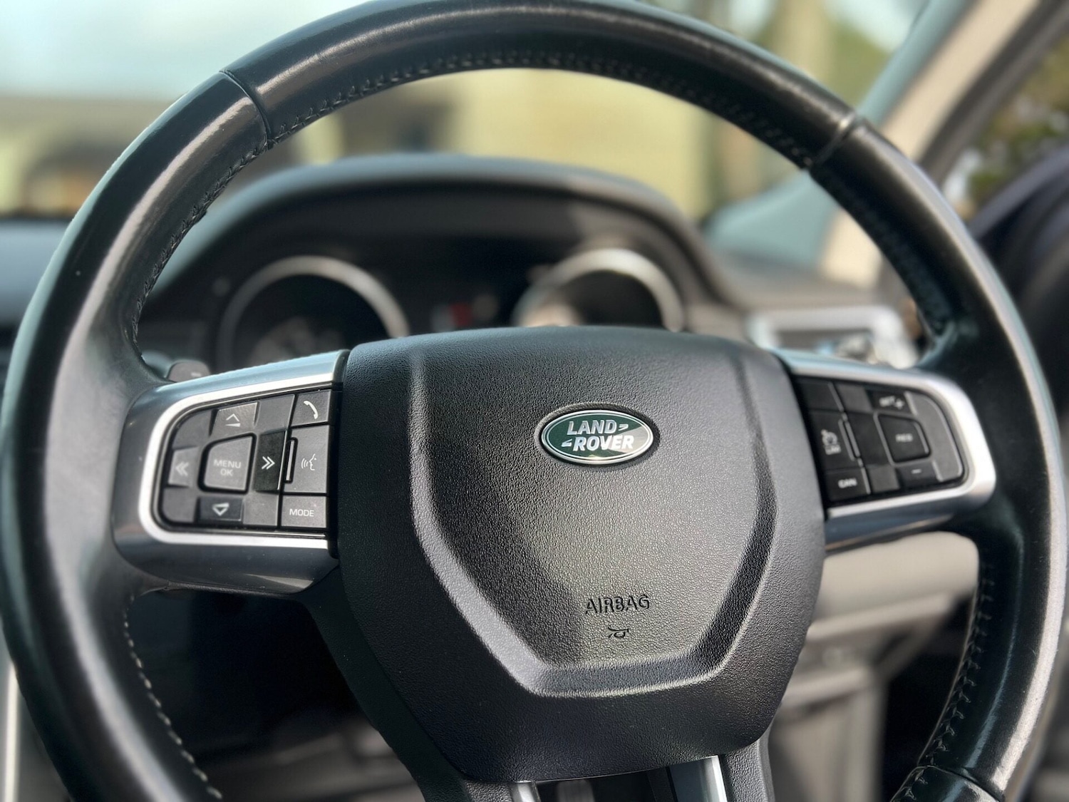 Used Land Rover Discovery Sport 2016 for sale - 77555938: Photo 36