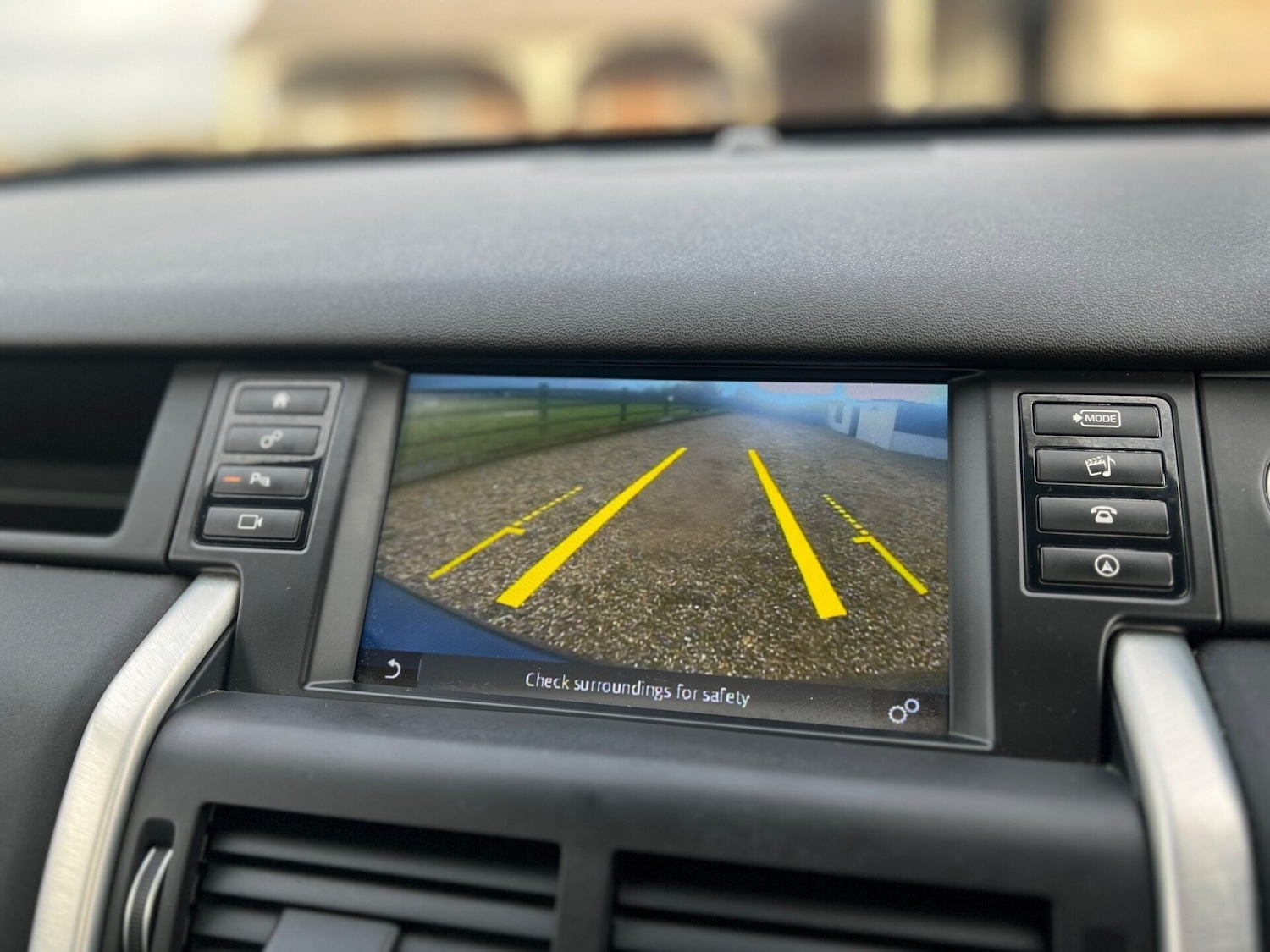 Used Land Rover Discovery Sport 2016 for sale - 77555938: Photo 40