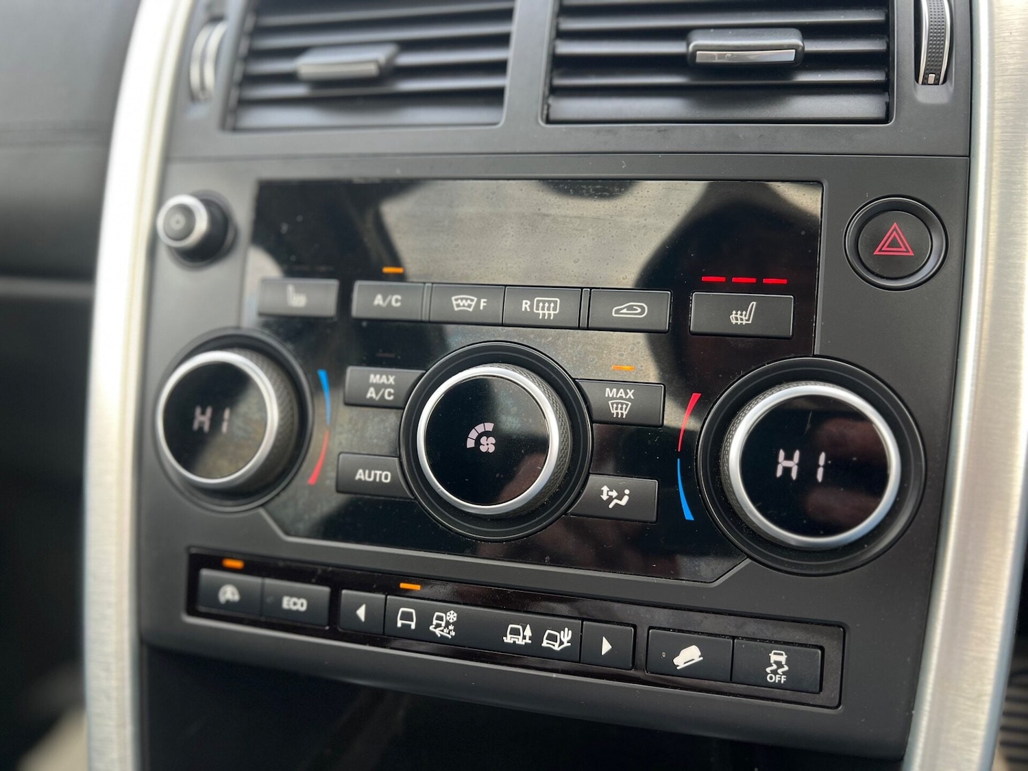 Used Land Rover Discovery Sport 2016 for sale - 77555938: Photo 43