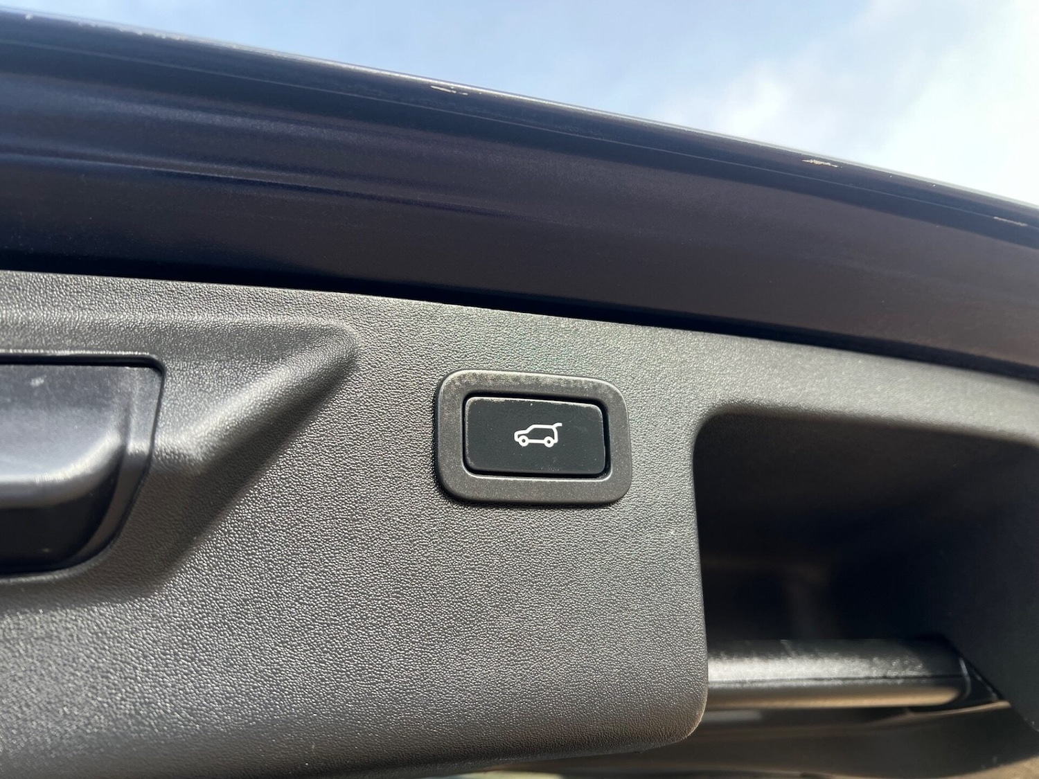 Used Land Rover Discovery Sport 2016 for sale - 77555938: Photo 46