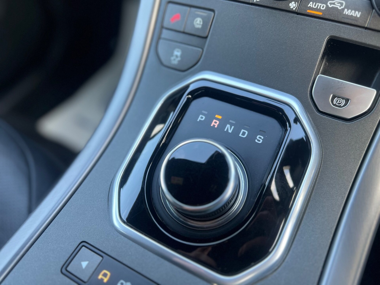 Used Land Rover Range Rover Evoque 2018 for sale - 77555961: Photo 39