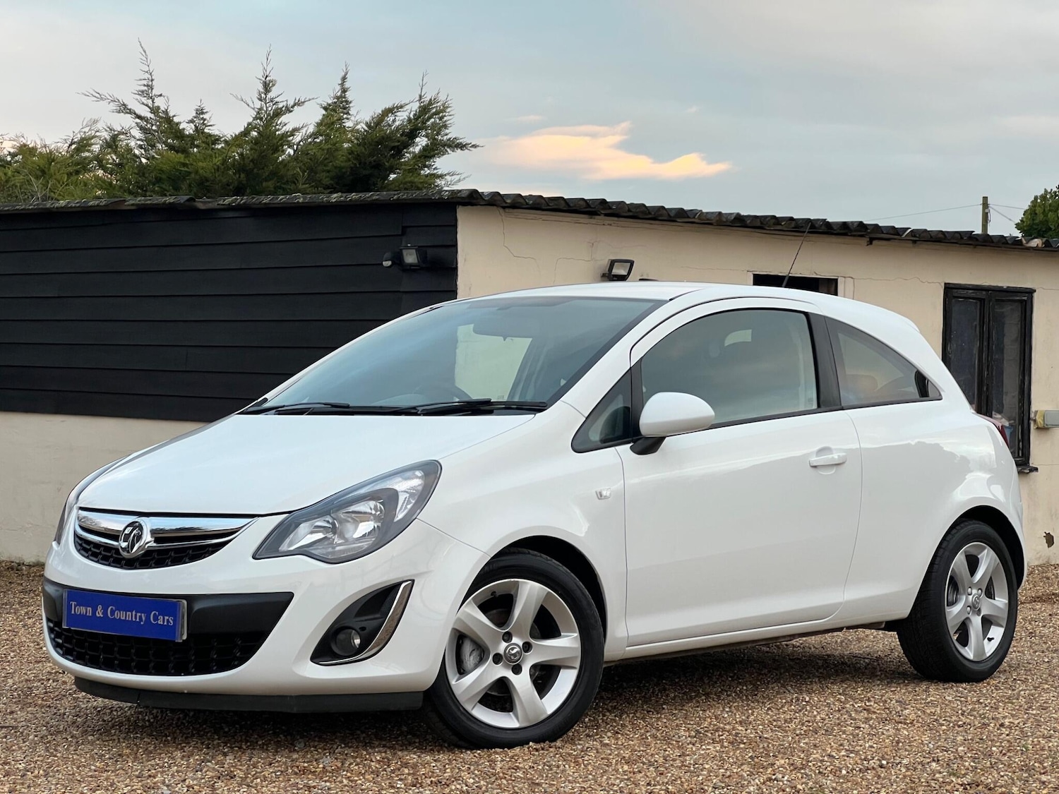 Used Vauxhall Corsa 2012 for sale - 77202634: Photo 8
