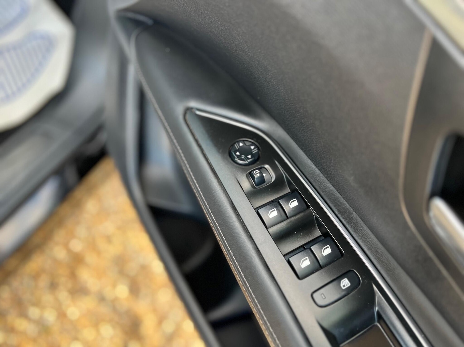 Used Peugeot 3008 2017 for sale - 77049666: Photo 27