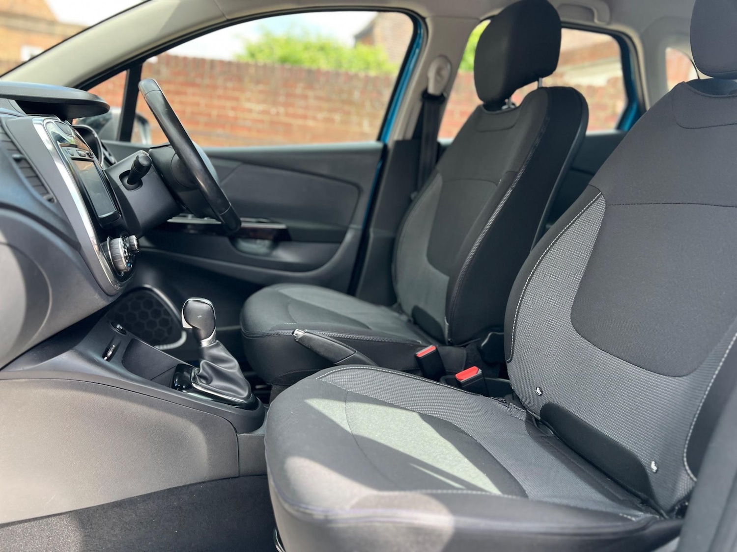 Used Renault Captur 2016 for sale - 76691131: Photo 19