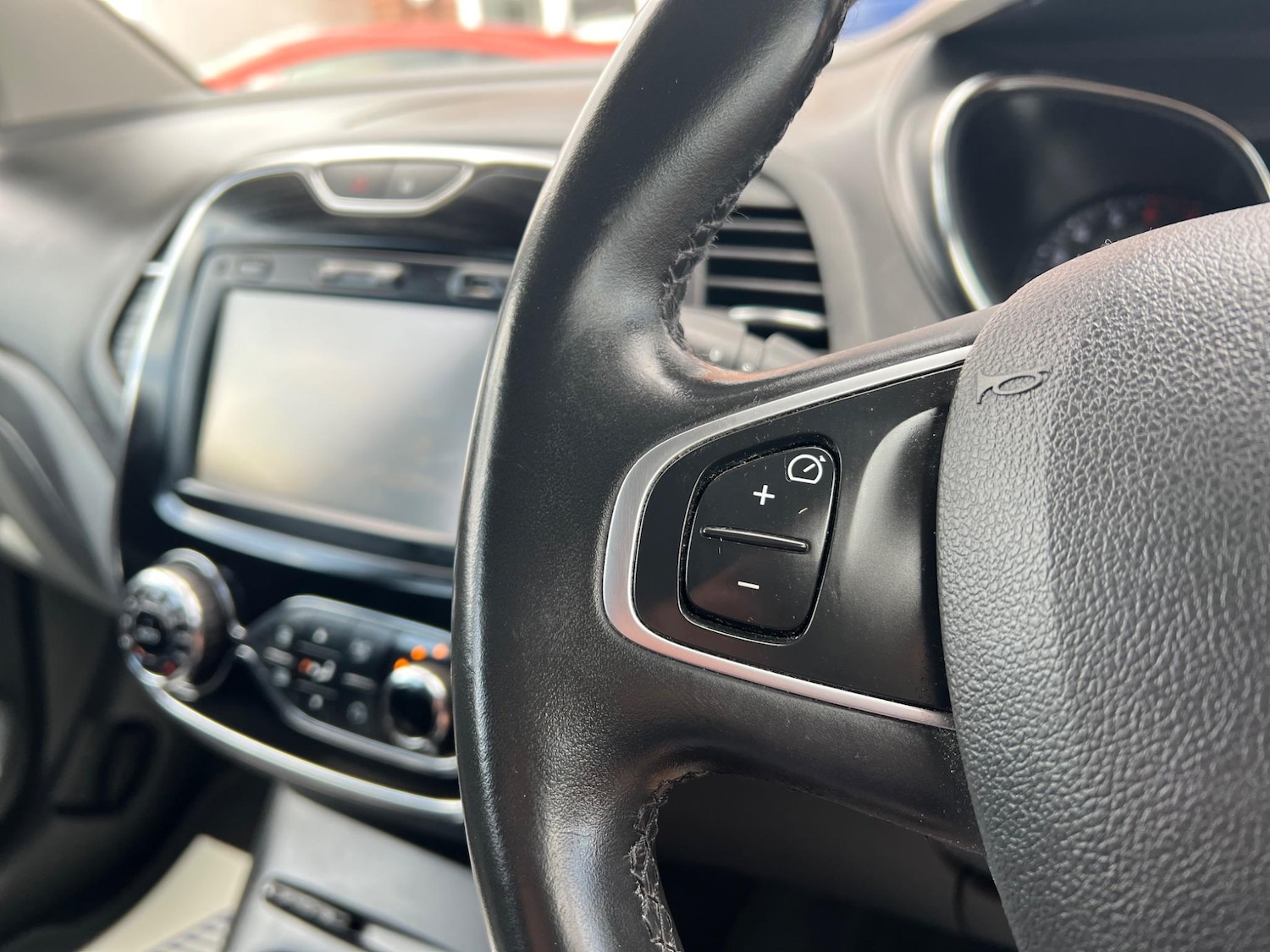 Used Renault Captur 2016 for sale - 76691131: Photo 25