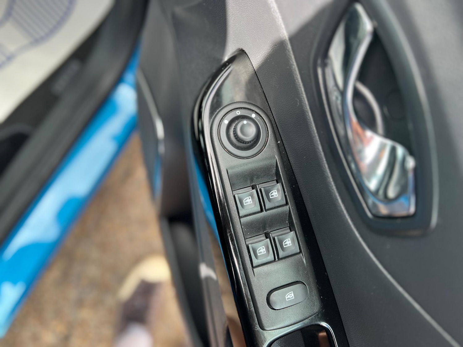 Used Renault Captur 2016 for sale - 76691131: Photo 26