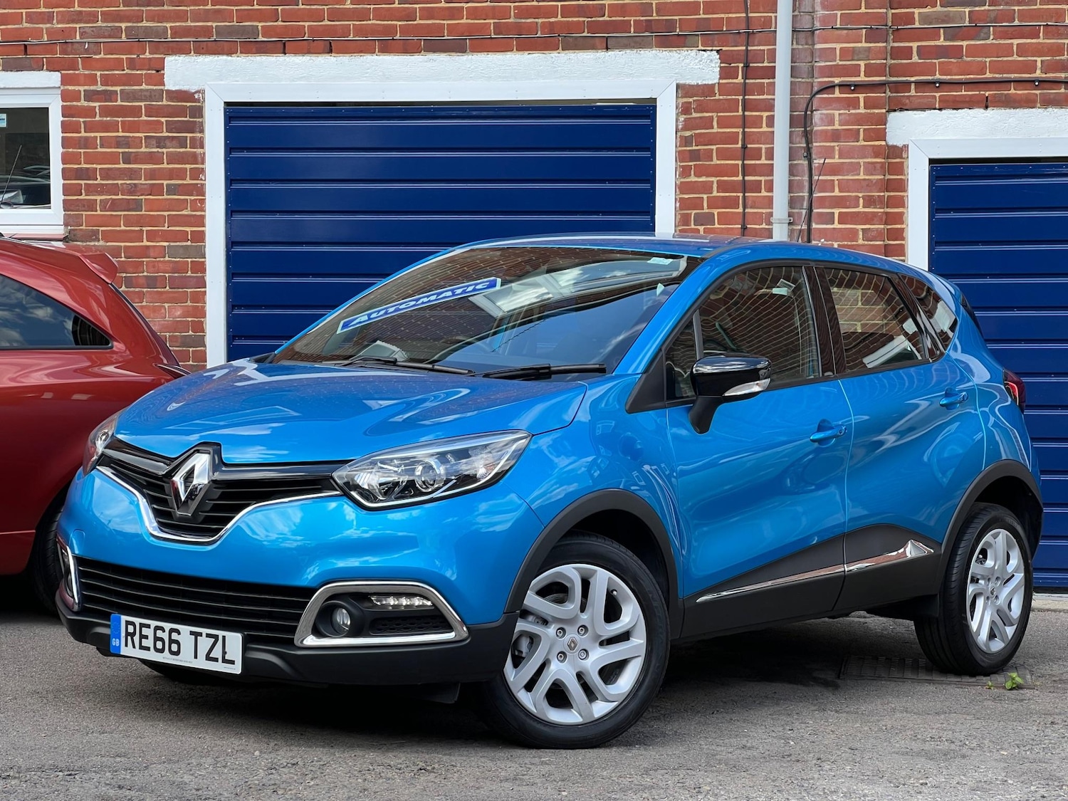 Used Renault Captur 2016 for sale - 76691131: Photo 3