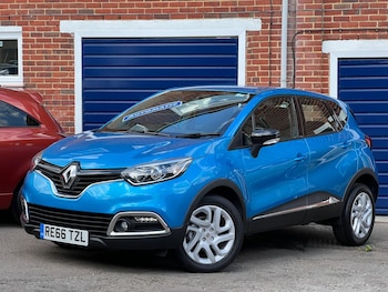 Used Renault Captur 2016 for sale - 76691131: Photo