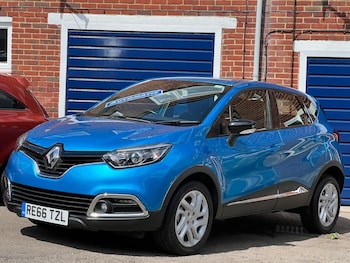 Used Renault Captur 2016 for sale - 76691131: Photo