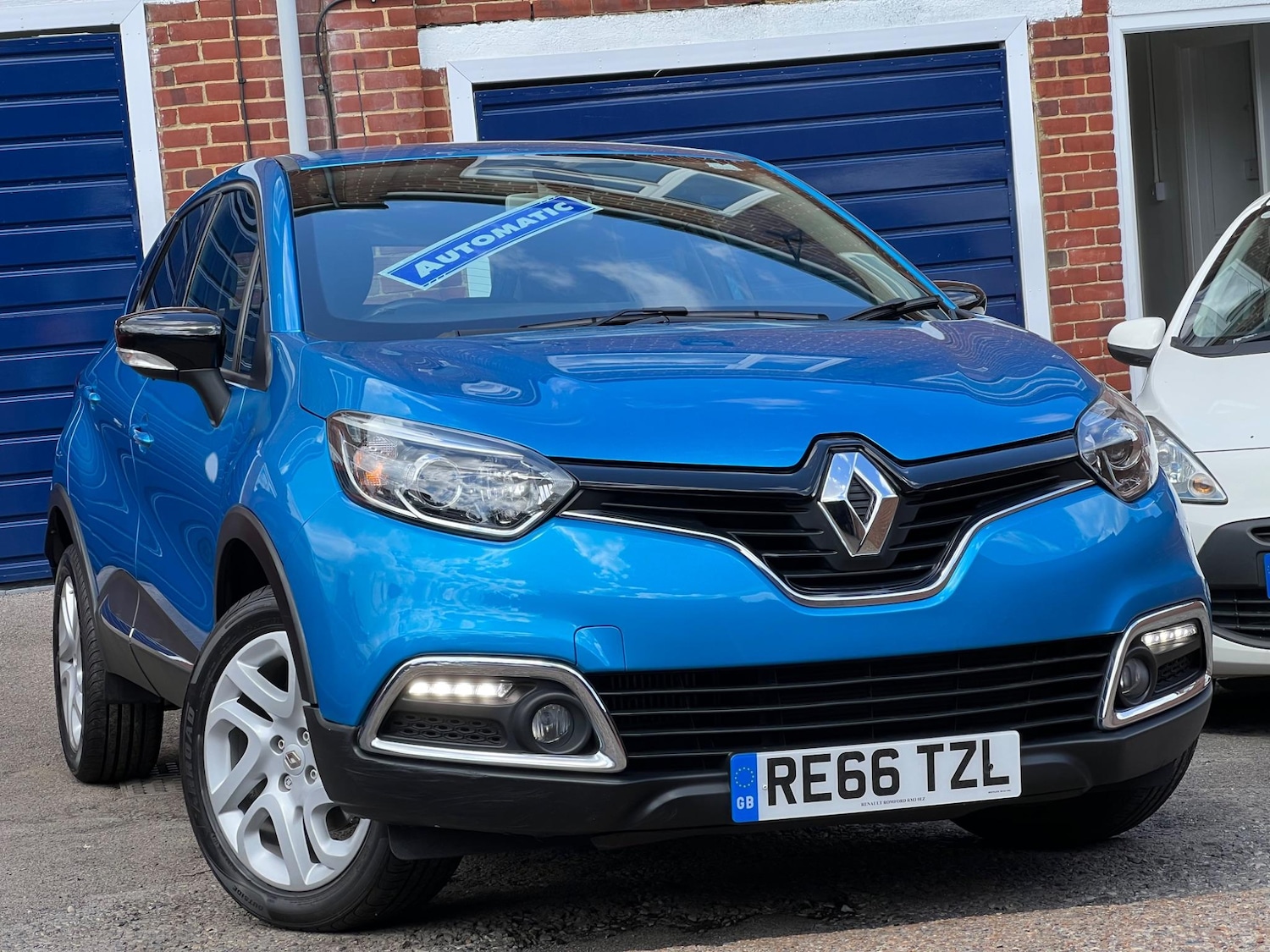 Used Renault Captur 2016 for sale - 76691131: Photo 8
