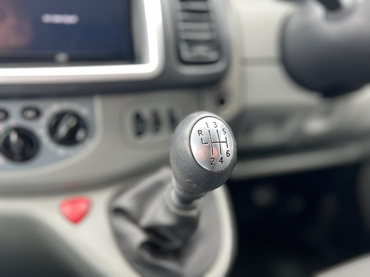 Used Vauxhall Vivaro 2013 for sale - 77130588: Photo 25