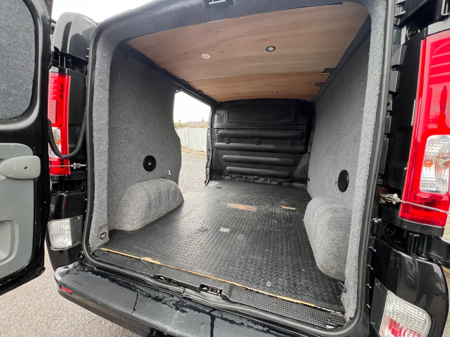 Used Vauxhall Vivaro 2013 for sale - 77130588: Photo 27