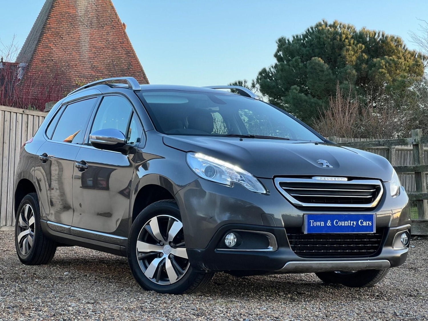 Used Peugeot 2008 2015 for sale - 77515467: Photo 2