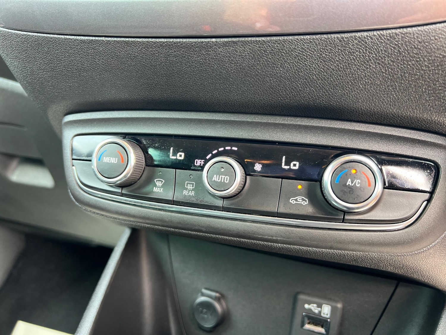 Used Vauxhall Crossland X 2019 for sale - 76715006: Photo 34