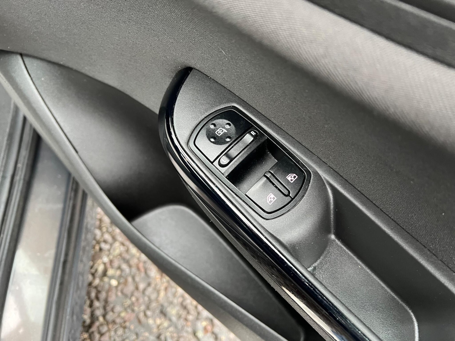 Used Vauxhall Corsa 2016 for sale - 77131094: Photo 29