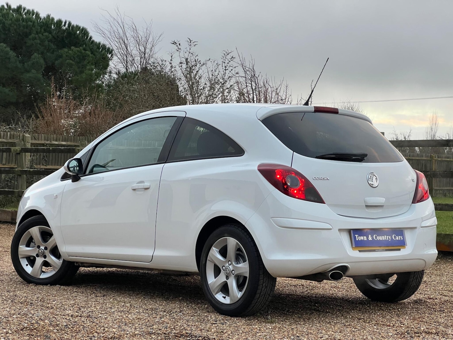 Used Vauxhall Corsa 2012 for sale - 77330672: Photo 7