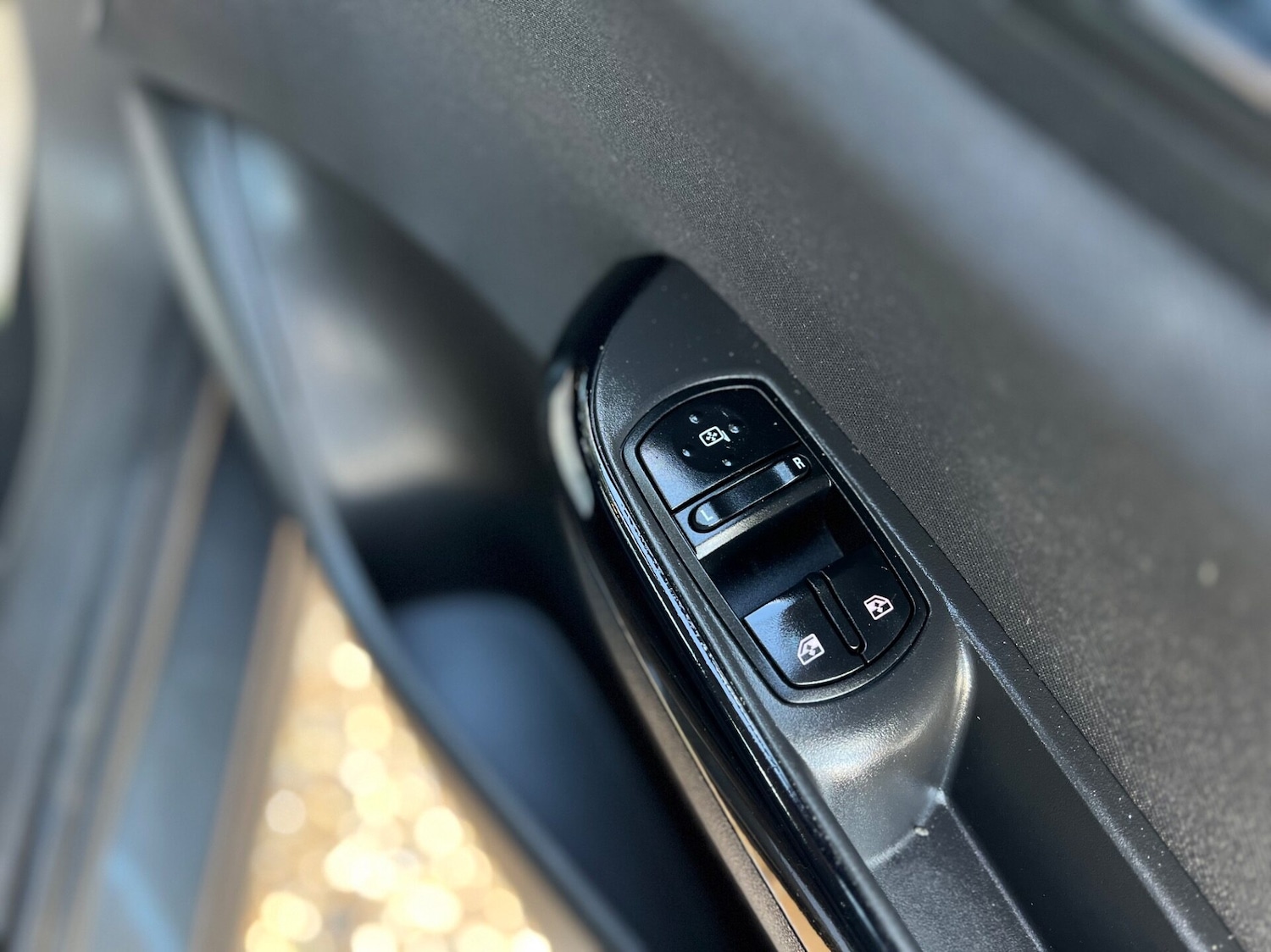 Used Vauxhall Corsa 2015 for sale - 77654373: Photo 29