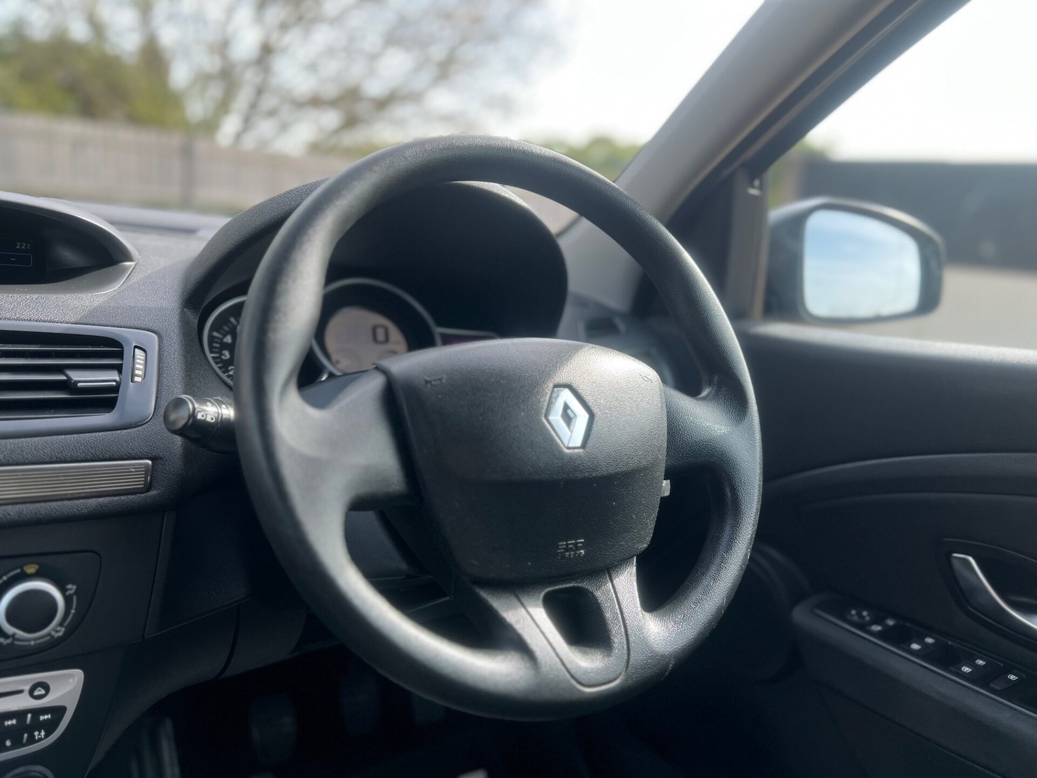 Used Renault Megane 2010 for sale - 78176257: Photo 27