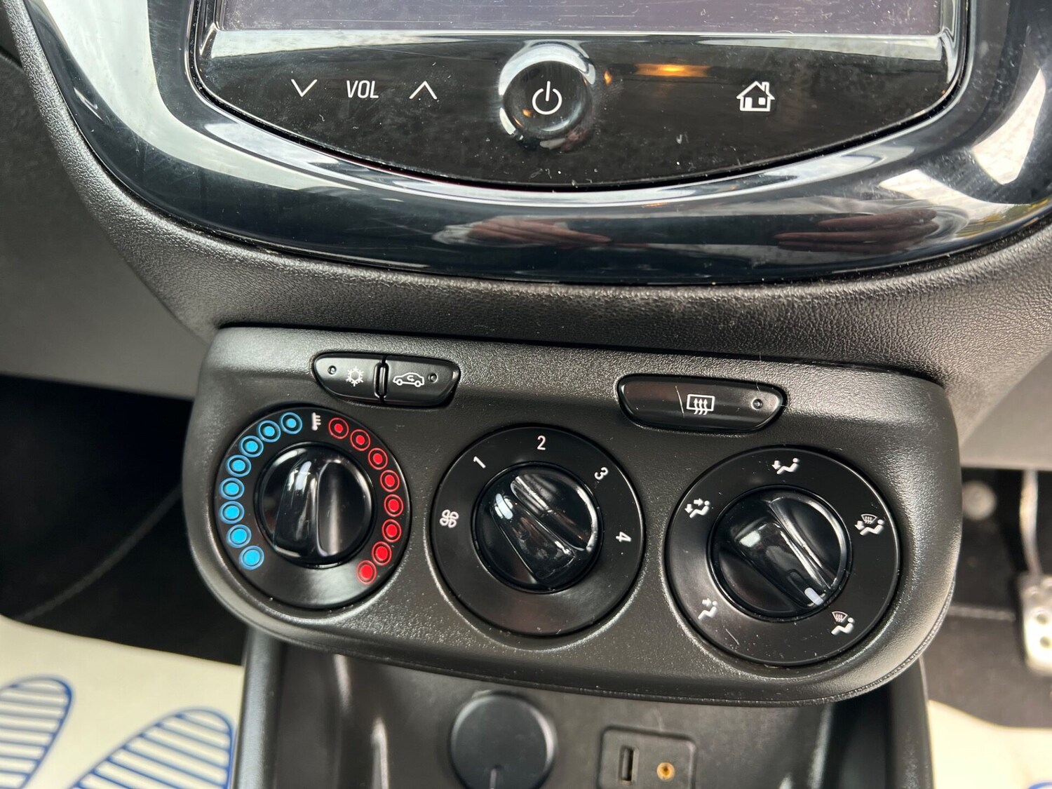 Used Vauxhall Corsa 2015 for sale - 77679817: Photo 34