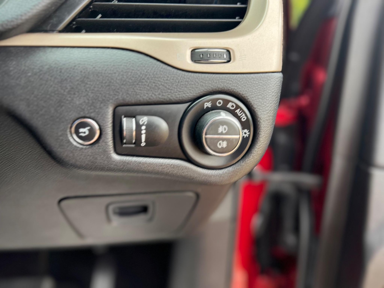 Used Jeep Cherokee for sale - 76824981: Photo 29