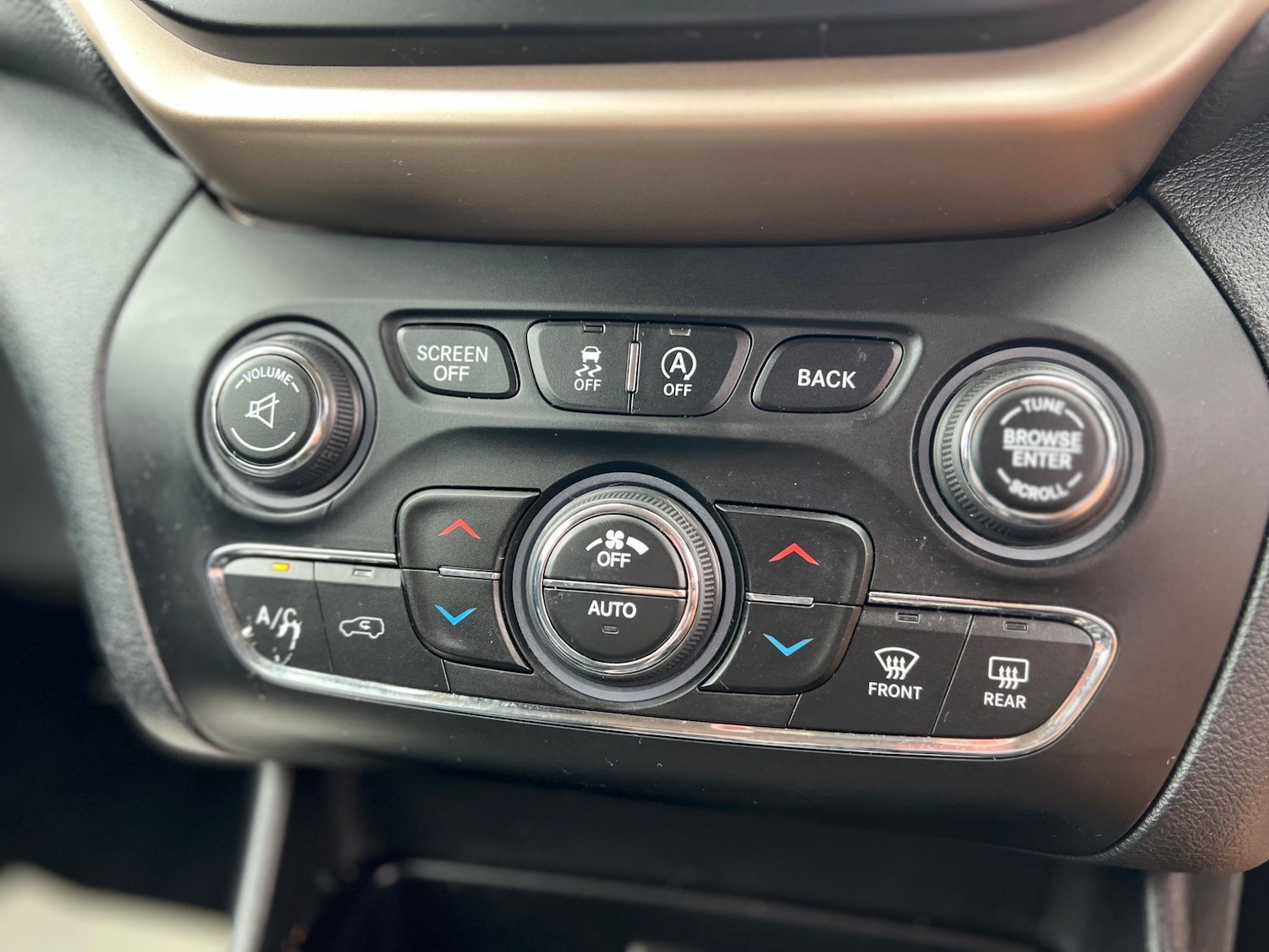 Used Jeep Cherokee for sale - 76824981: Photo 36