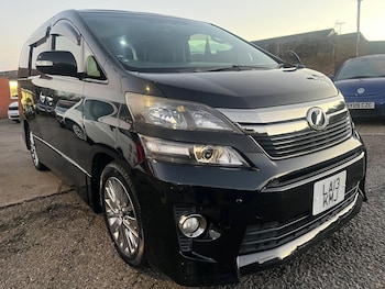 Used Toyota Vellfire 2023 for sale - 76839588: Photo