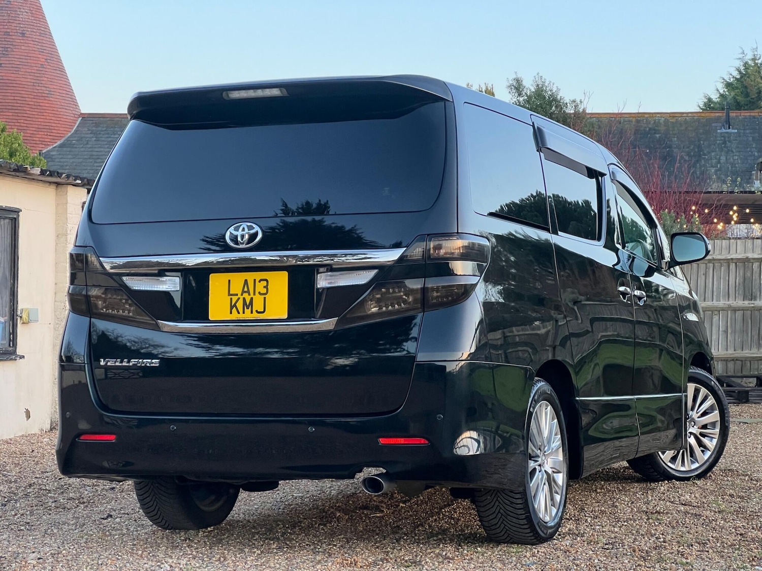 Used Toyota Vellfire 2023 for sale - 76839588: Photo 4