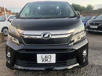 Used Toyota Vellfire 2023 for sale - 76839588: Photo