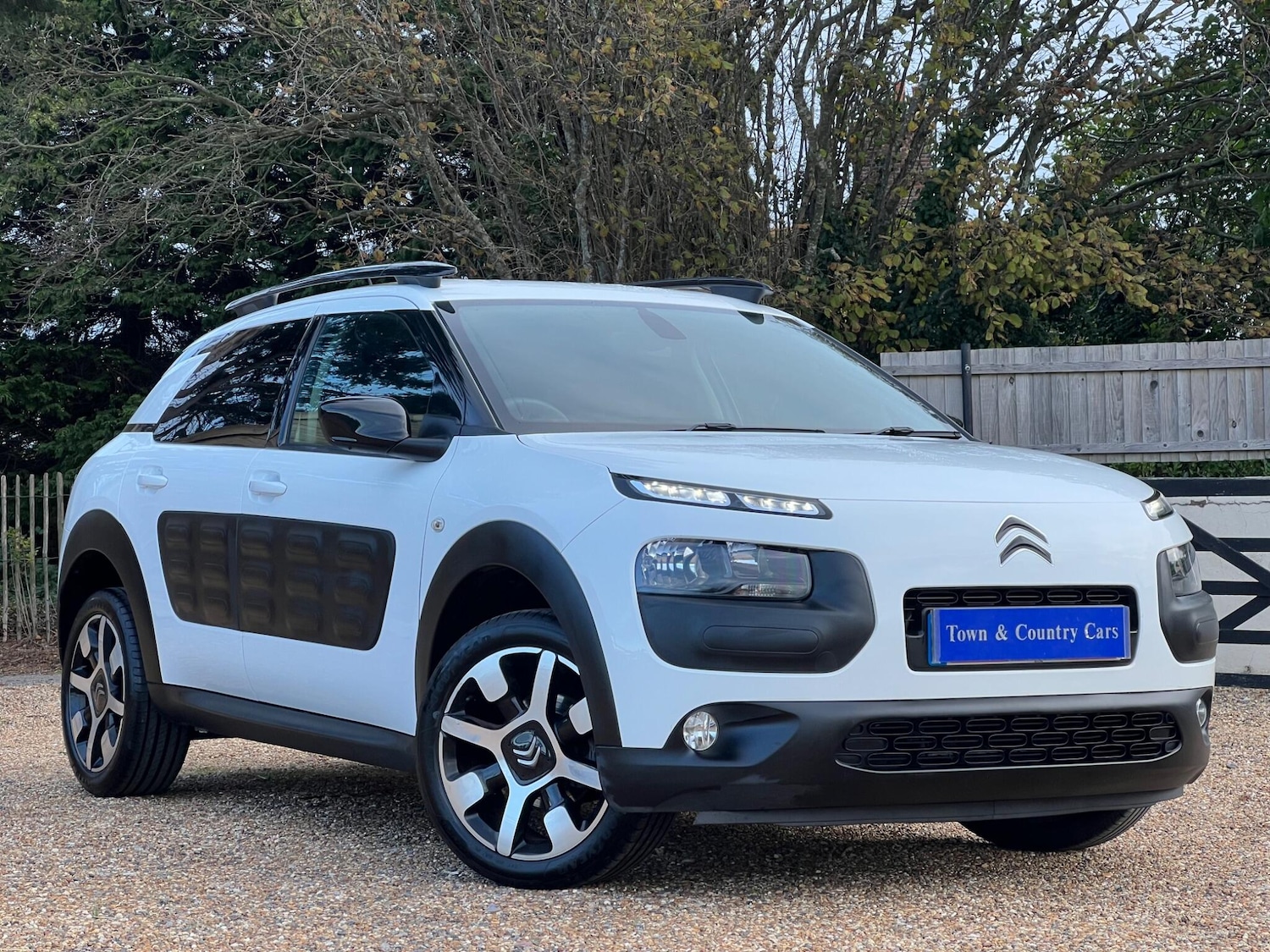 Used Citroen C4 Cactus 2015 for sale - 76825158: Photo 2