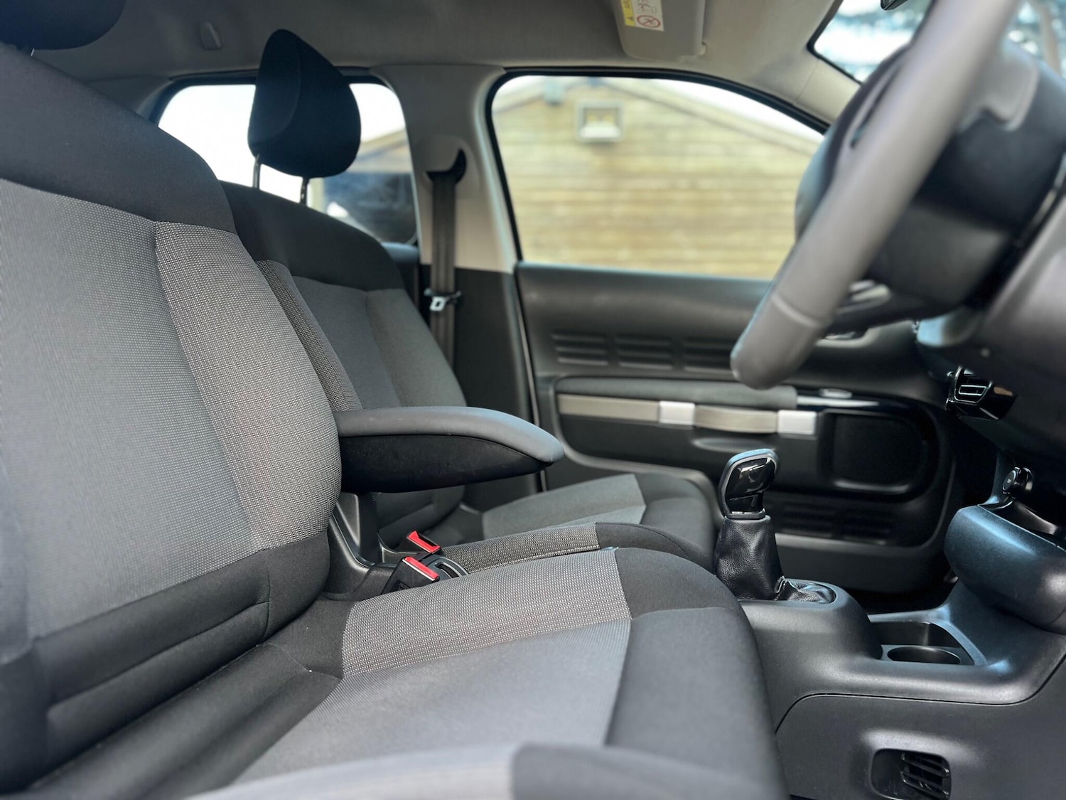 Used Citroen C4 Cactus 2015 for sale - 76825158: Photo 21