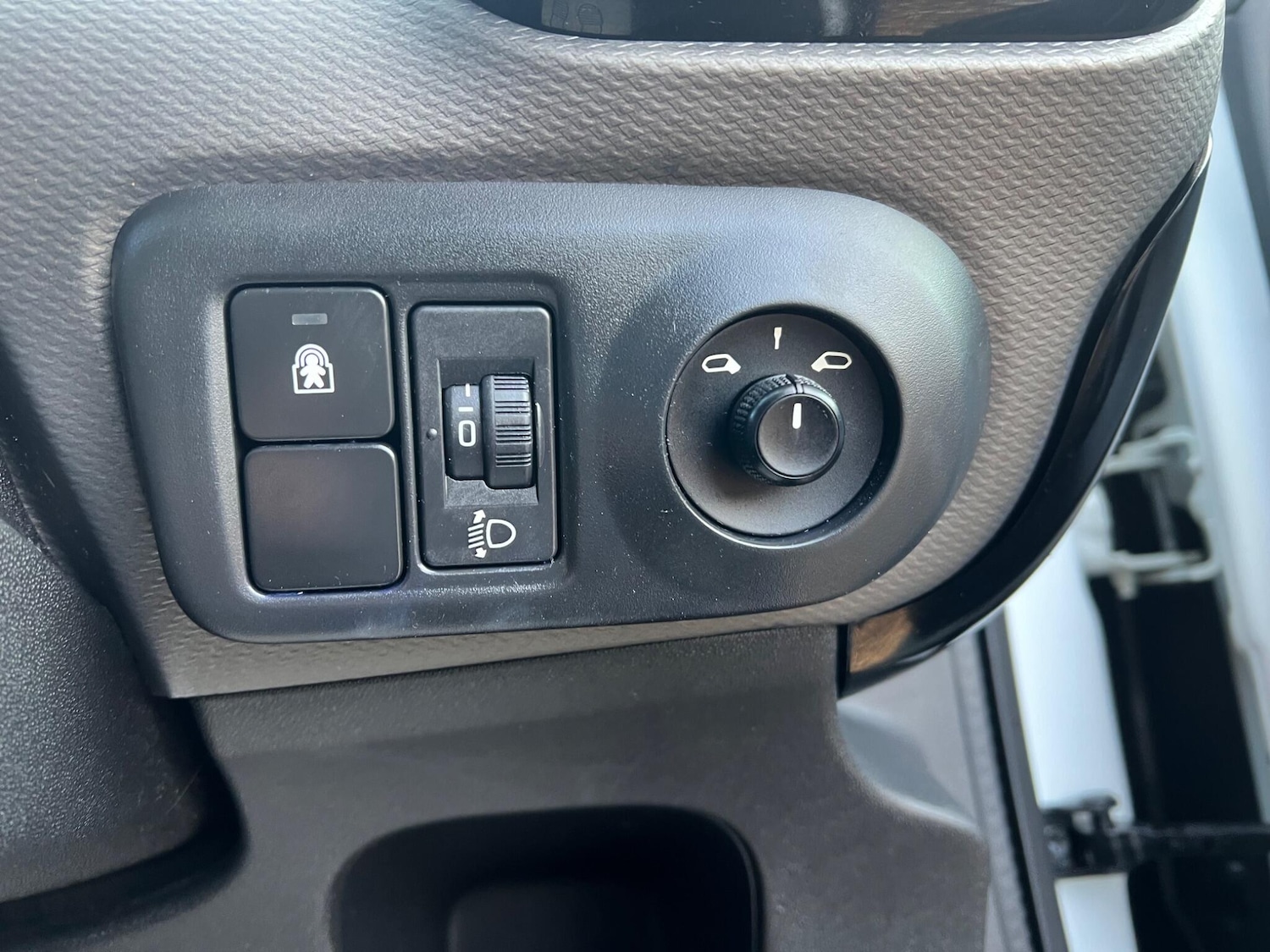 Used Citroen C4 Cactus 2015 for sale - 76825158: Photo 29