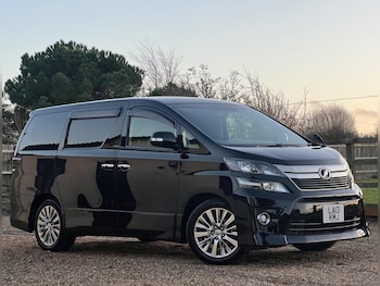 Used Toyota Vellfire 2023 for sale - 77515462: Photo