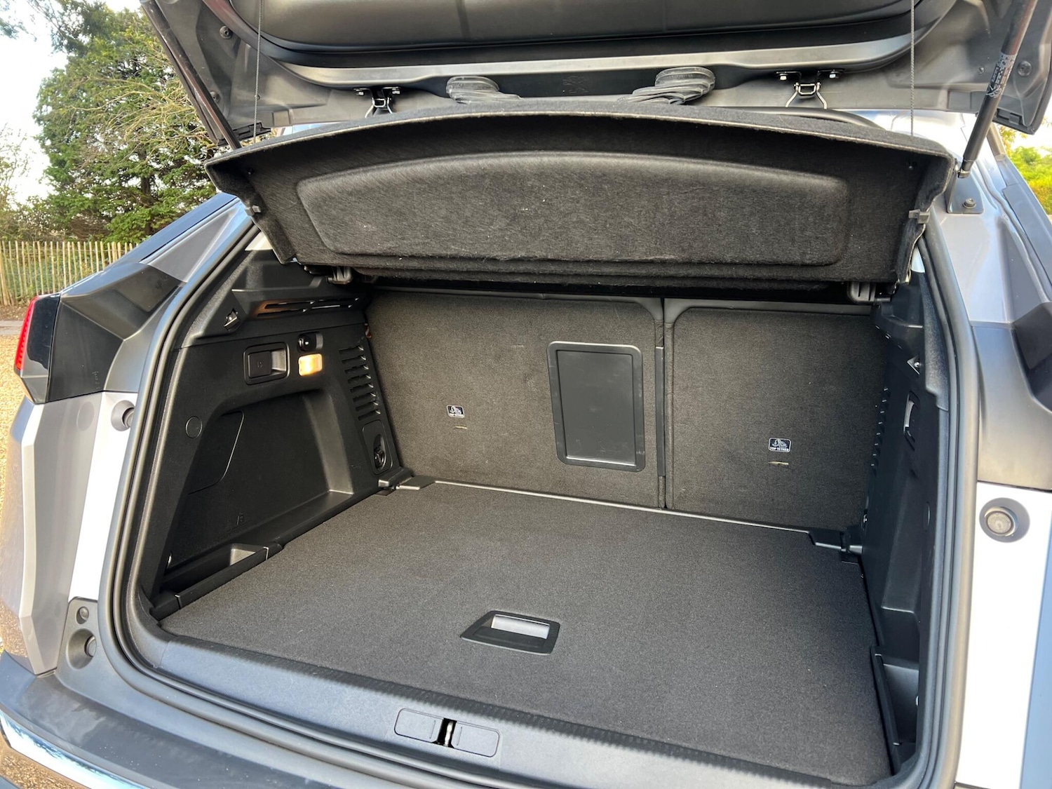 Used Peugeot 3008 2019 for sale - 76691125: Photo 39