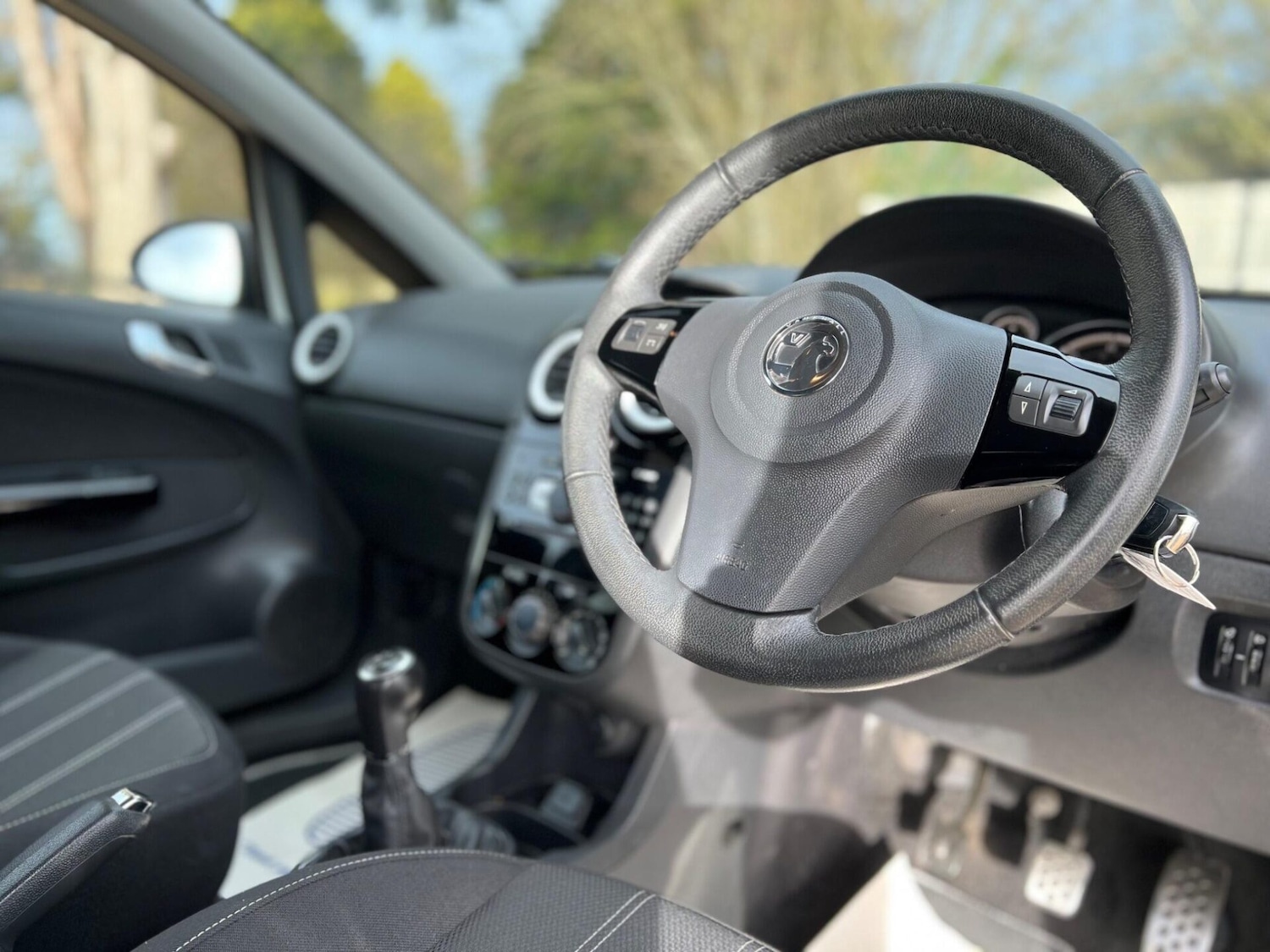 Used Vauxhall Corsa 2013 for sale - 77515474: Photo 22