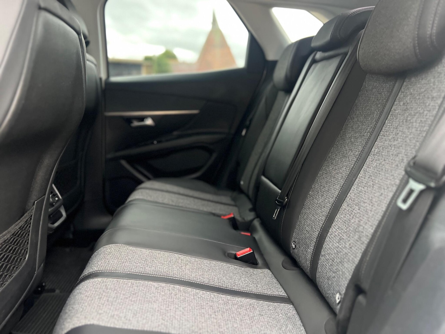 Used Peugeot 3008 2018 for sale - 76823890: Photo 25