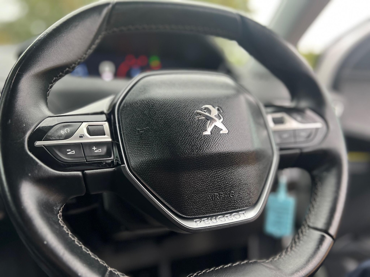 Used Peugeot 3008 2018 for sale - 76823890: Photo 29